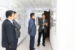國家融資擔(dān)?；鸸究偨?jīng)理向世文一行蒞臨同陽科技調(diào)研指導(dǎo)